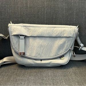 Brand New Lululemon All Night Festival Bag
Micro 2L